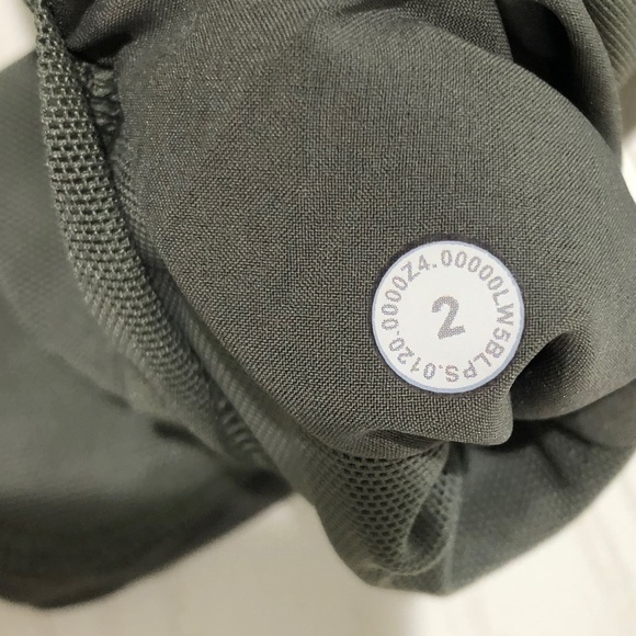 Lululemon On the Fly Pant 7/8 Pant - Picture 6 of 6